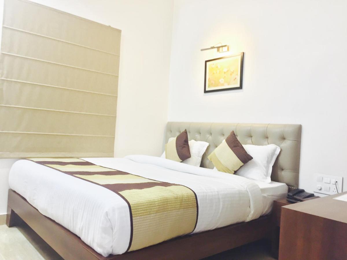 Hotel Ajmer Regency Екстериор снимка